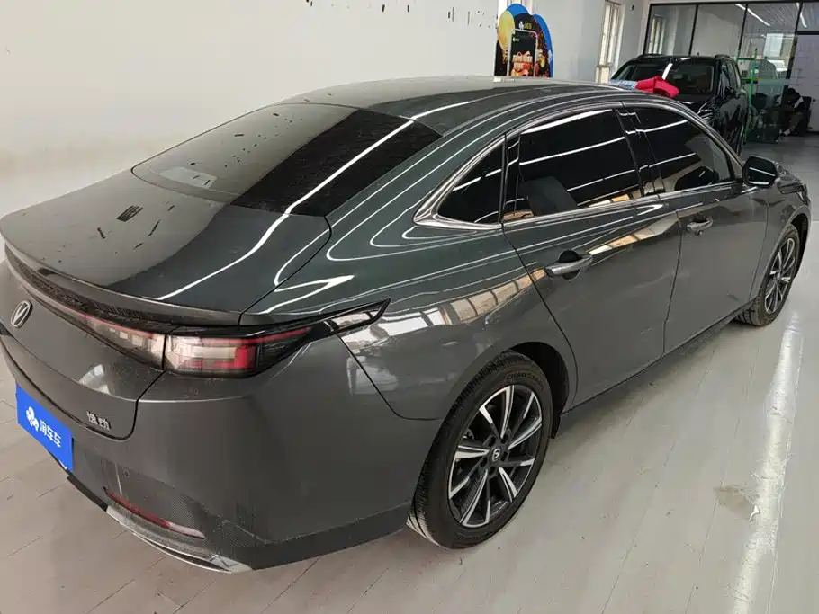 Changan Eado — миниатюра 3
