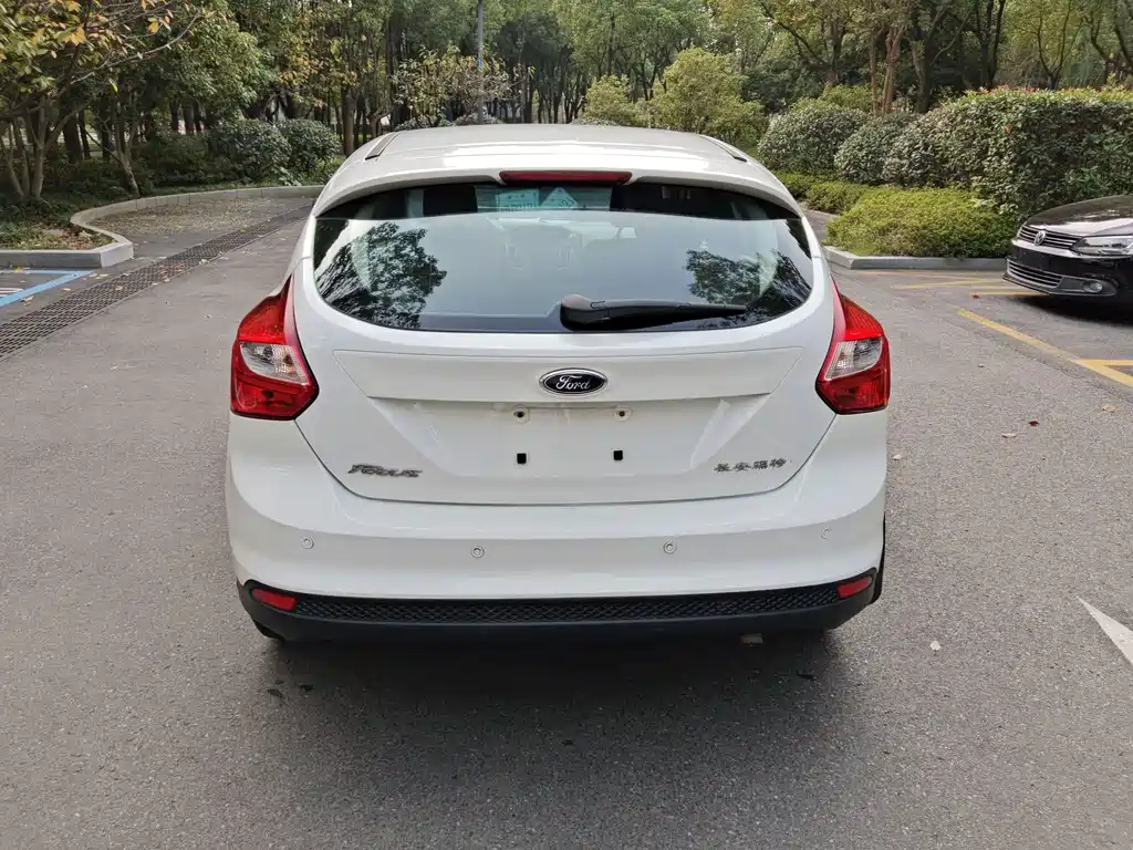 Ford Focus — миниатюра 5