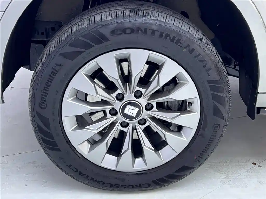 TANK TANK 500 NEW ENERGY