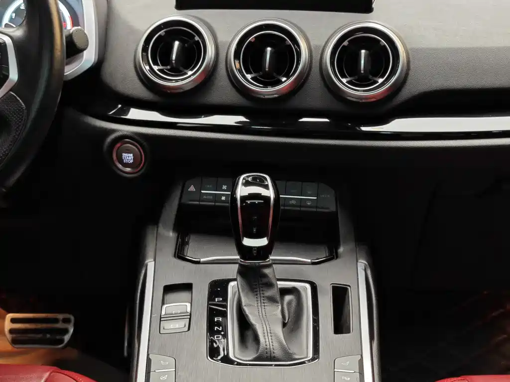 WEI PAI WEI BRAND VV5