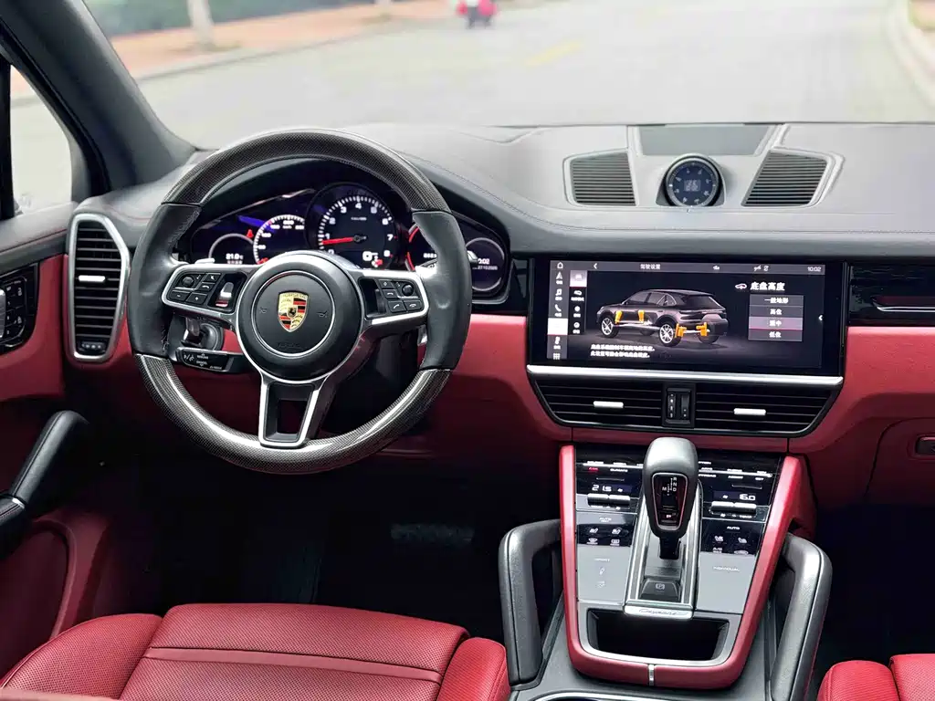 Porsche Cayenne — миниатюра 8