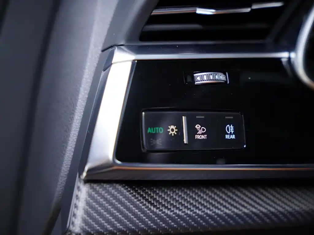 Audi RS Q8 — миниатюра 33