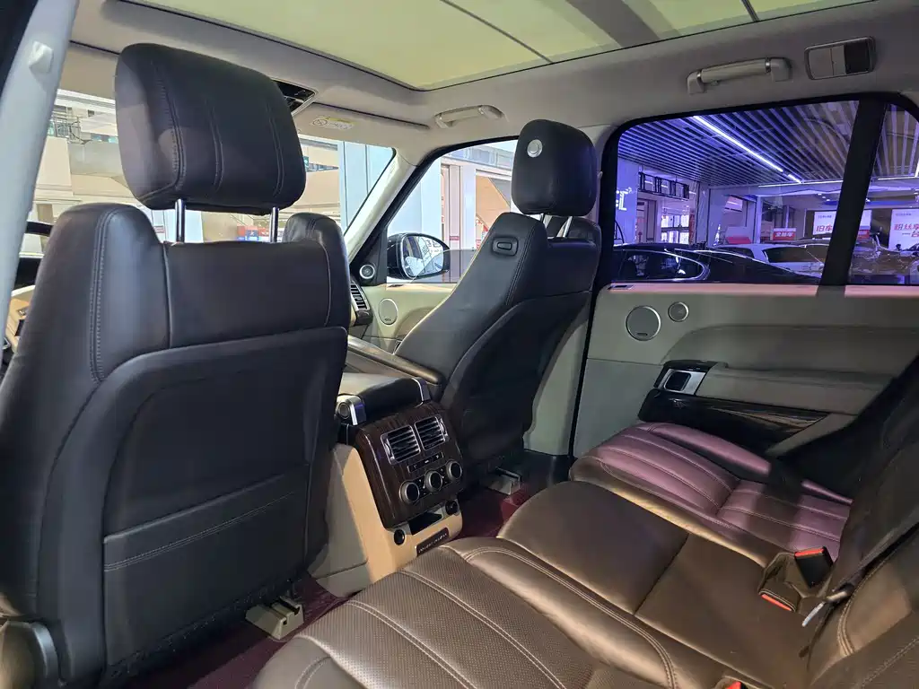 Land Rover Range Rover 2015 3.0 TDV6 Vogue