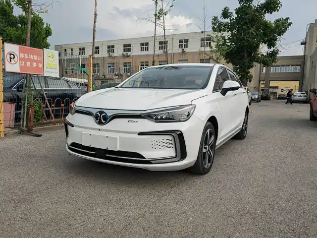 2018 BAIC EU5