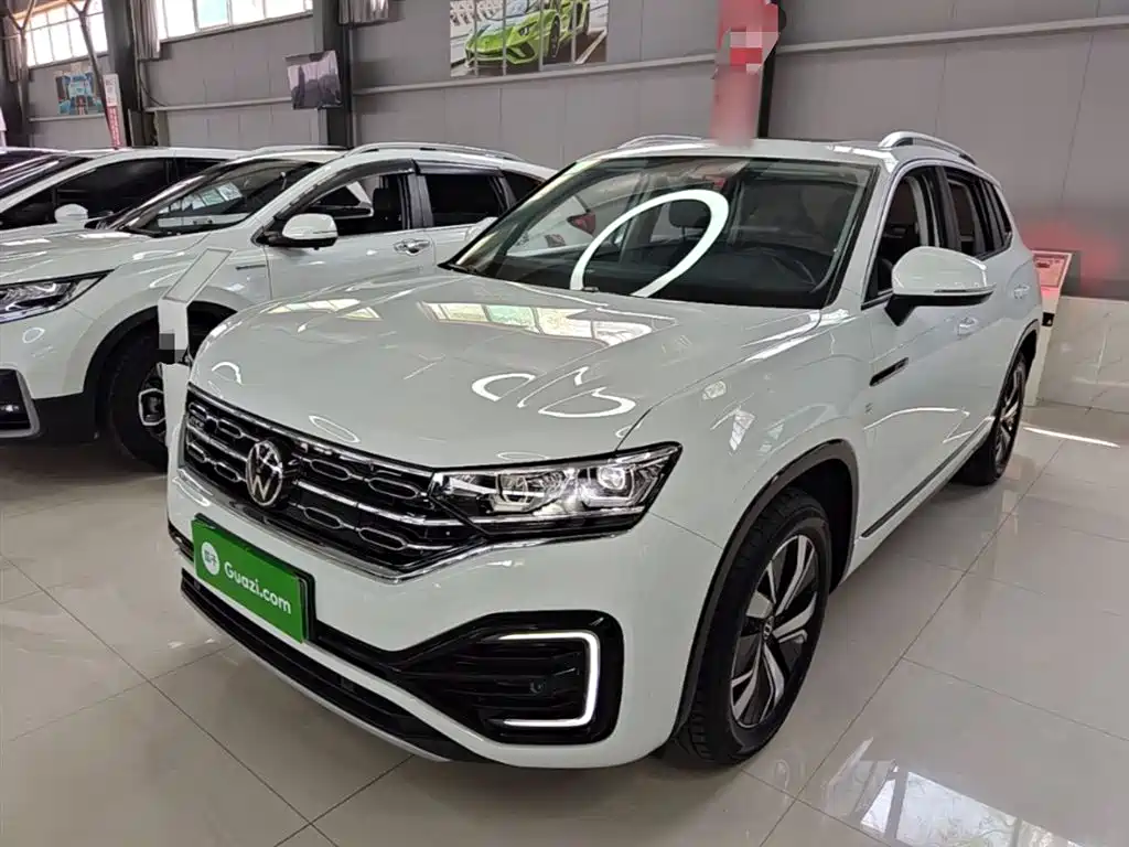 Volkswagen GTE PHEV 2022