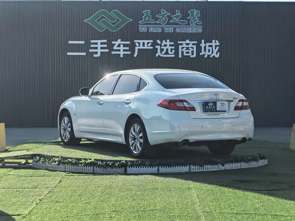 Infiniti Q70 — миниатюра 20