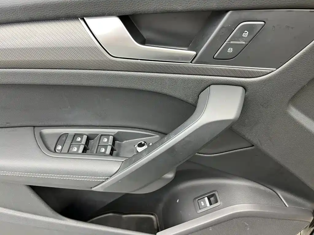 Audi Q5L — миниатюра 19