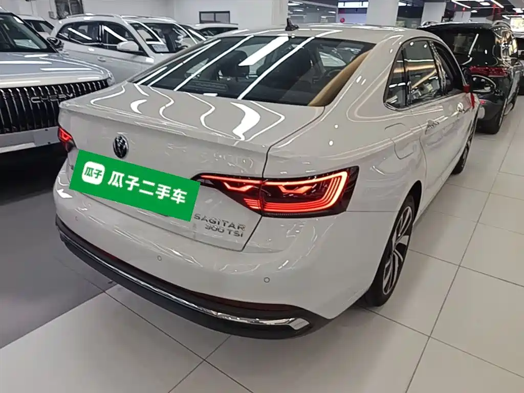 Volkswagen Sagitar 2026 3000 300TSI DSG