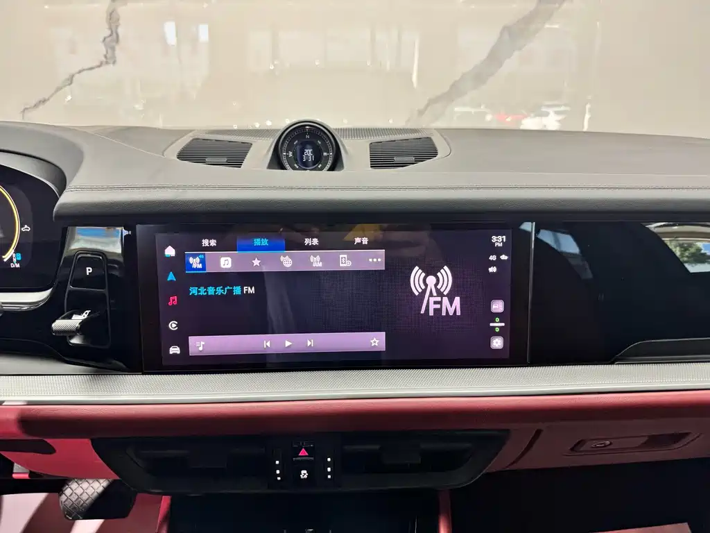 Porsche Cayenne — миниатюра 11