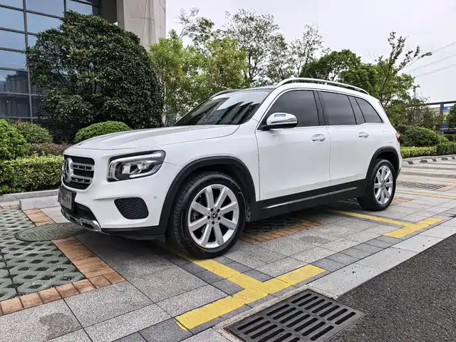 MERCEDES-BENZ  GLB 2020