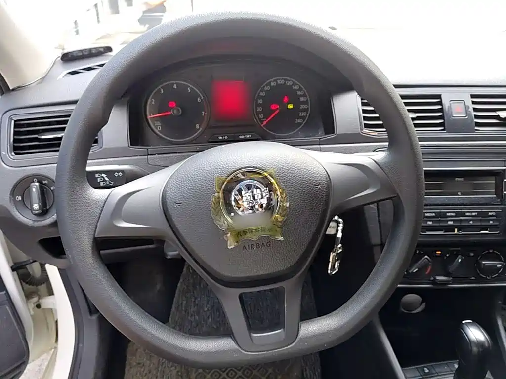 Volkswagen Santana — миниатюра 11