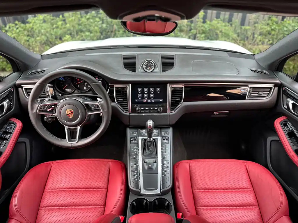 Porsche Macan — миниатюра 10