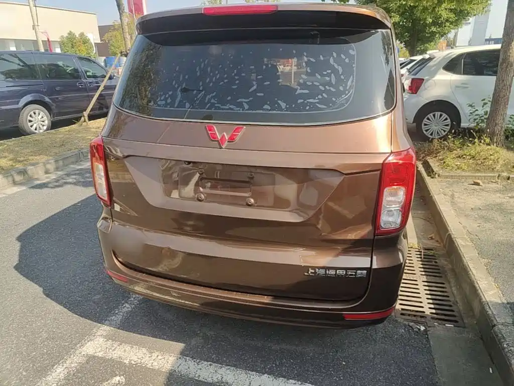 Wuling Hongguang — миниатюра 6