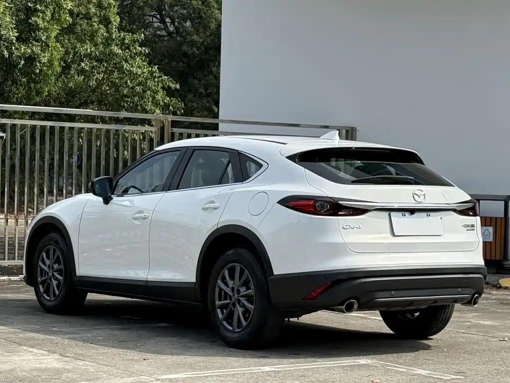 MAZDA CX 4