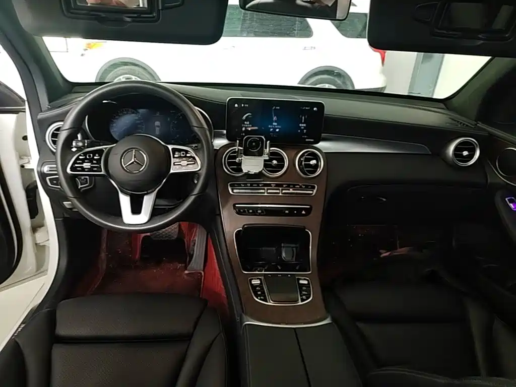 Mercedes-Benz GLC 2022 GLC 260 L 4MATIC Luxury