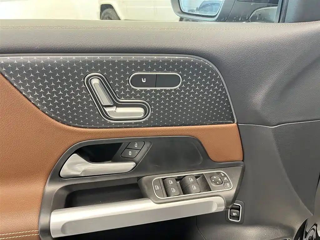 Mercedes-Benz GLB 2025 GLB 220 Fashion