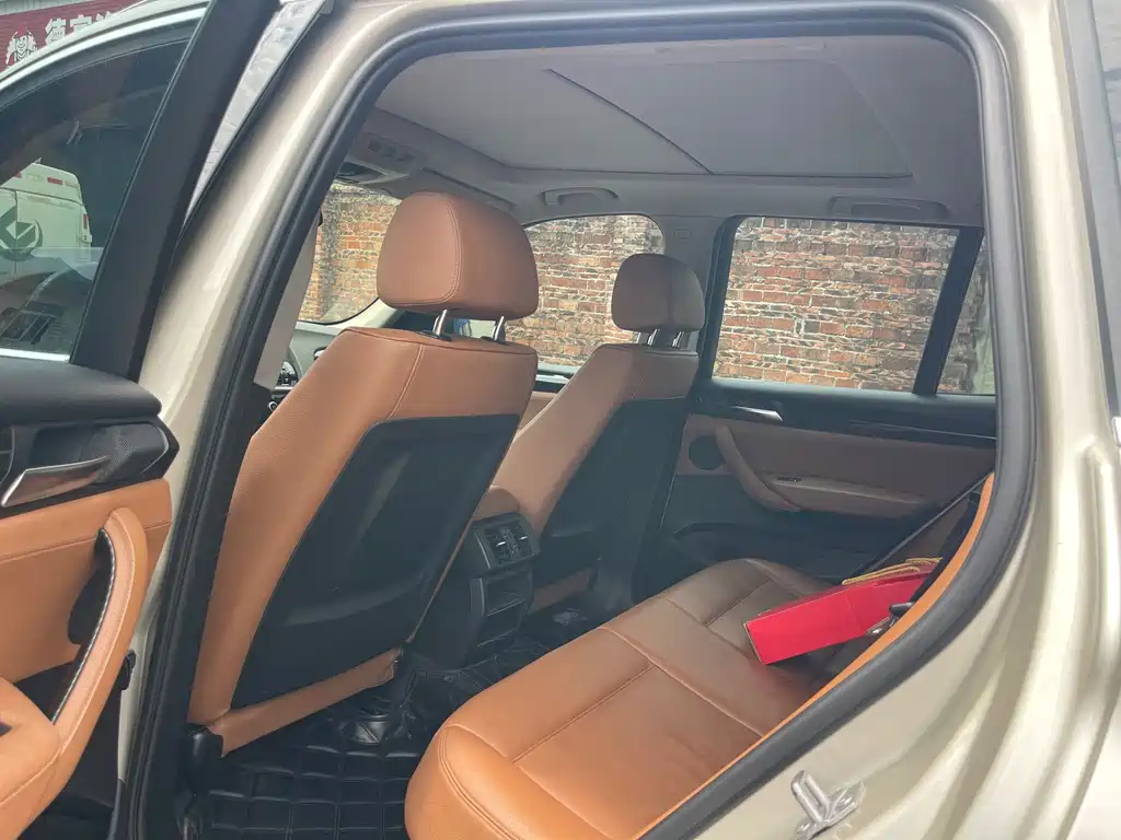 BMW X3 (Import) — миниатюра 7