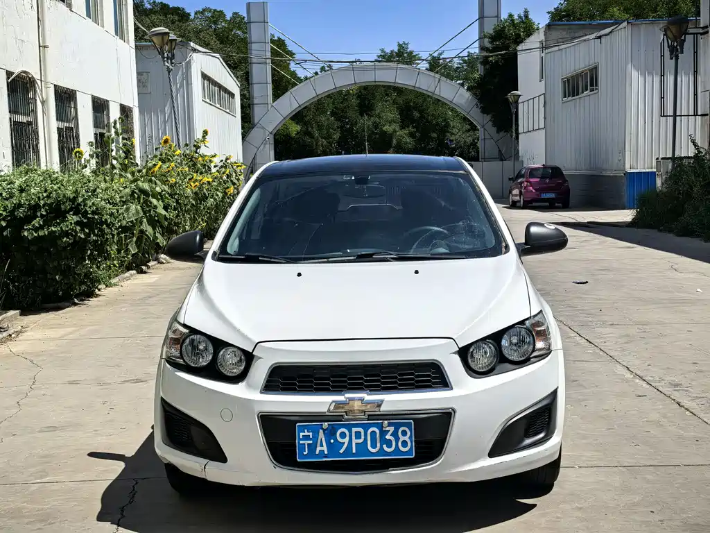 Chevrolet Aveo 2013 1.6L MT SX