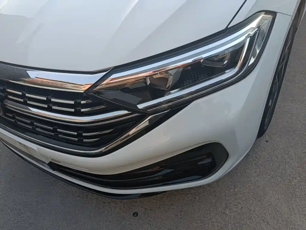 Volkswagen Sagitar — миниатюра 18