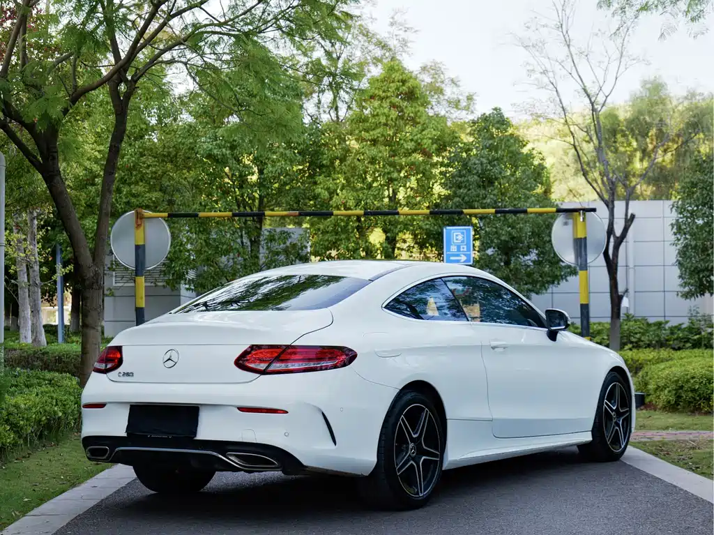 Mercedes-Benz C-Class (Import) — миниатюра 3