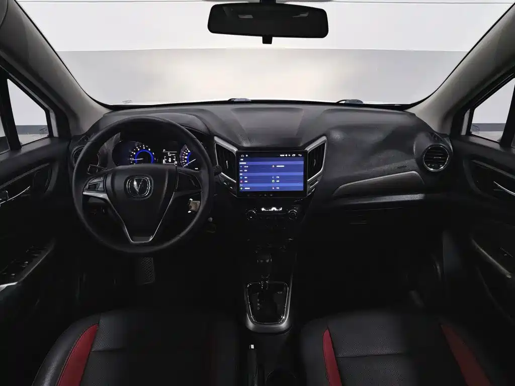 Changan CS15 — миниатюра 5