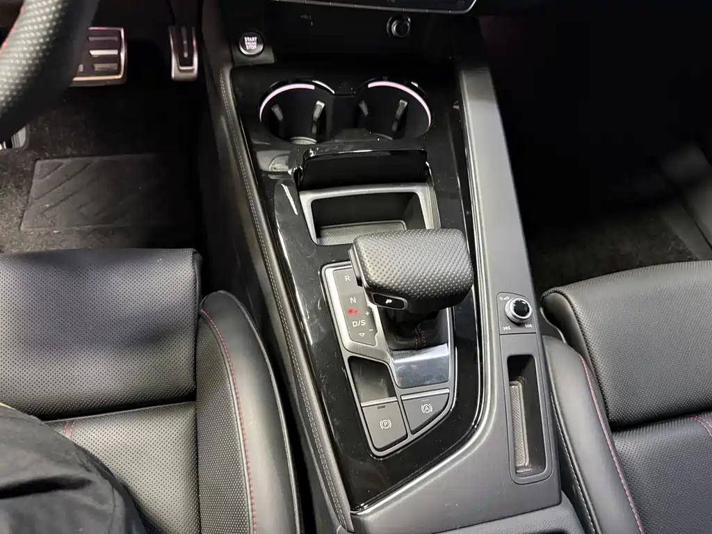 Audi A4L — миниатюра 6