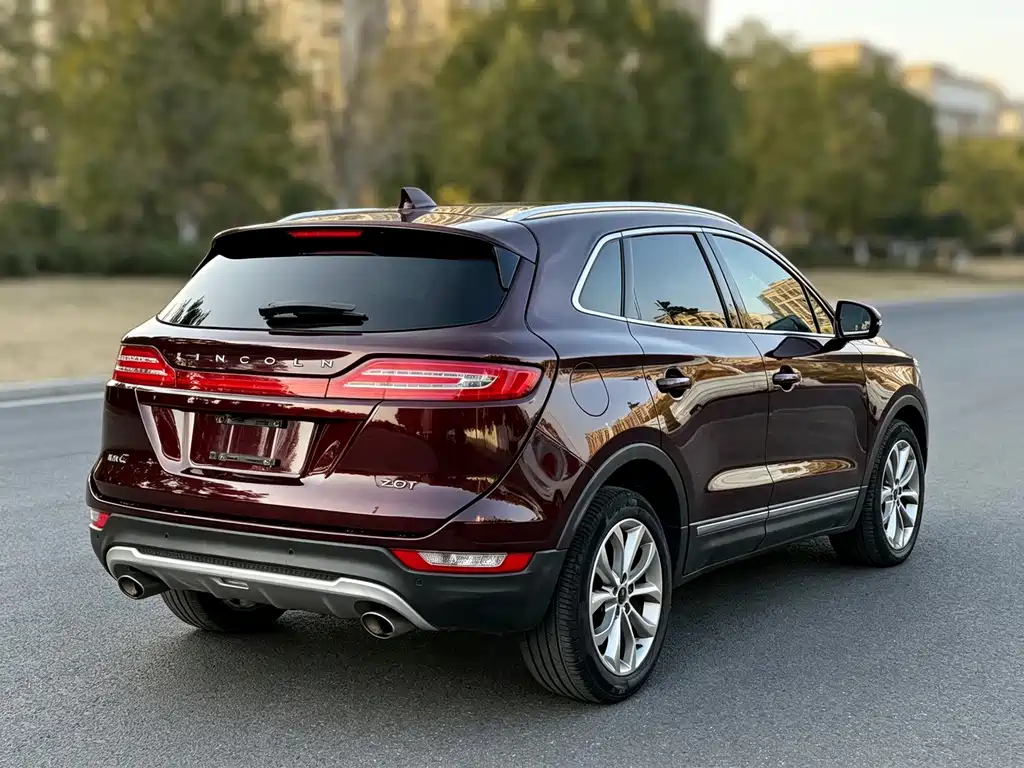 Lincoln MKC — миниатюра 4
