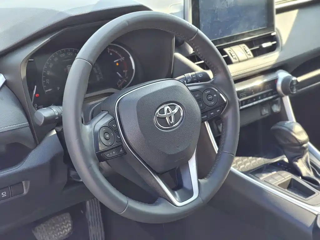 Toyota RAV4 — фотографии объявления, Фото 12