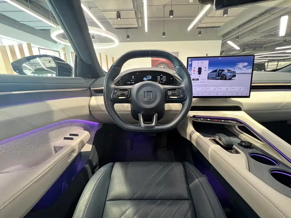 ZEEKR EXTREME KRYPTON 001