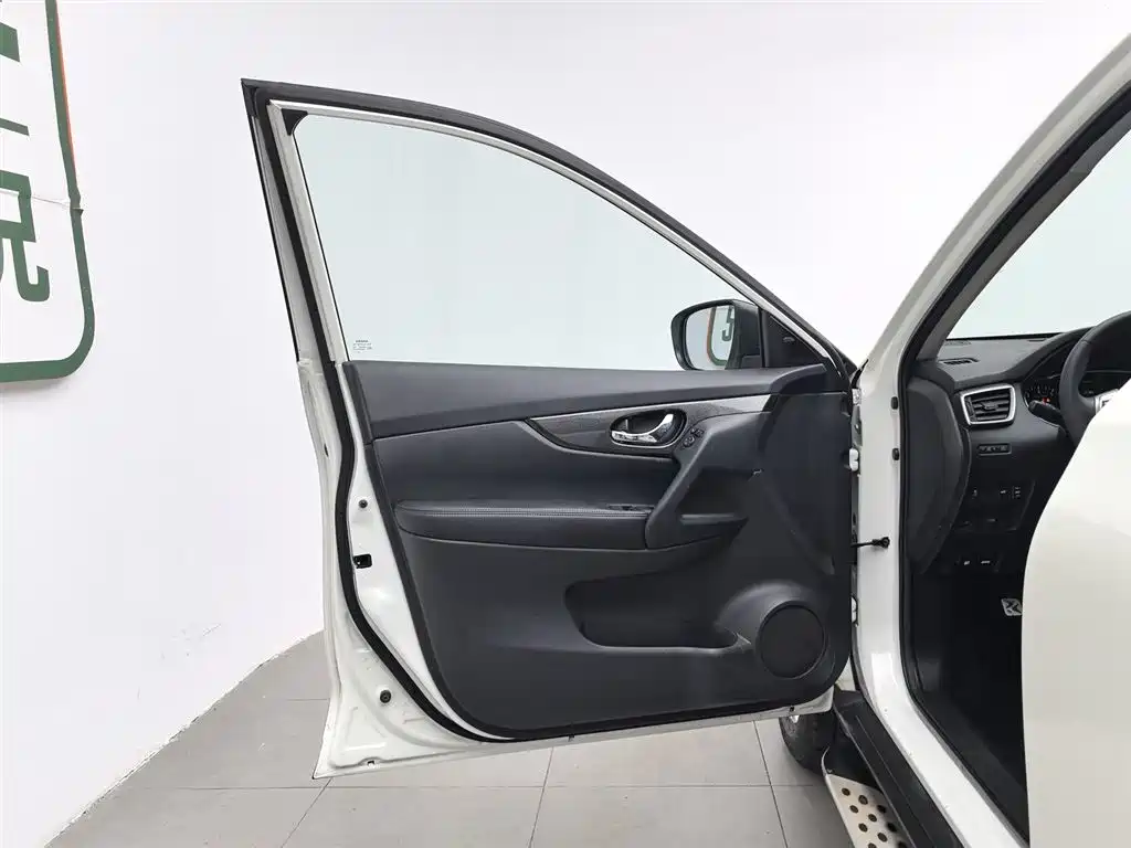 Nissan X-Trail 2014 2.5L CVT Premium 4WD