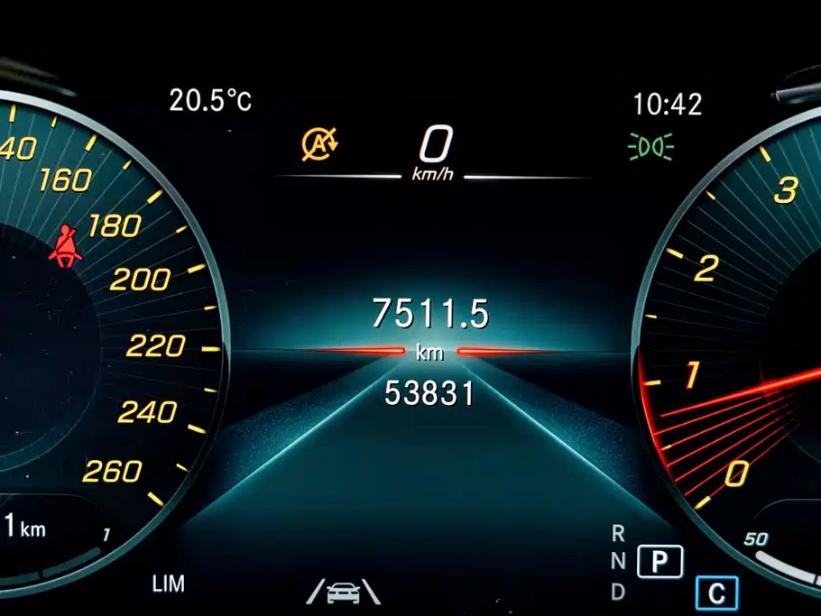 Mercedes-Benz GLC — миниатюра 9