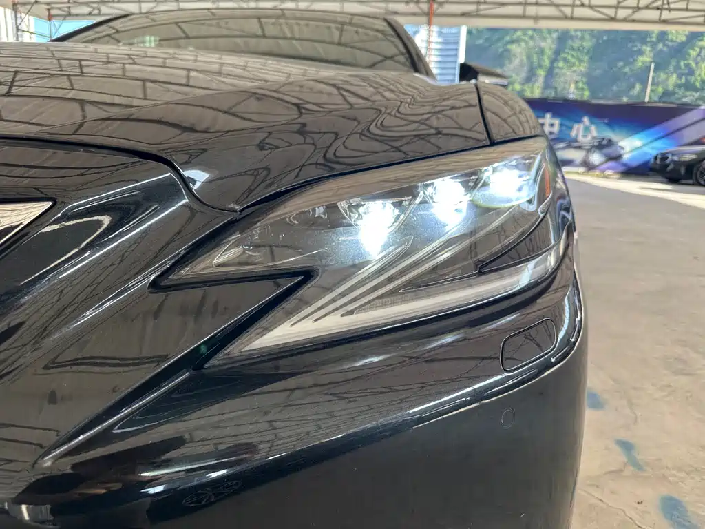 Lexus LS 2018 350 V
