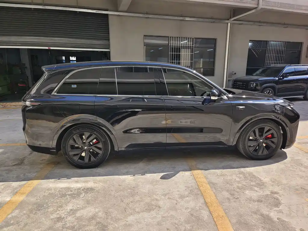 Li Auto Li L8 — миниатюра 5