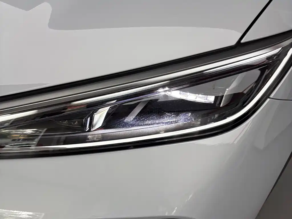 BYD Song Ultra — миниатюра 6