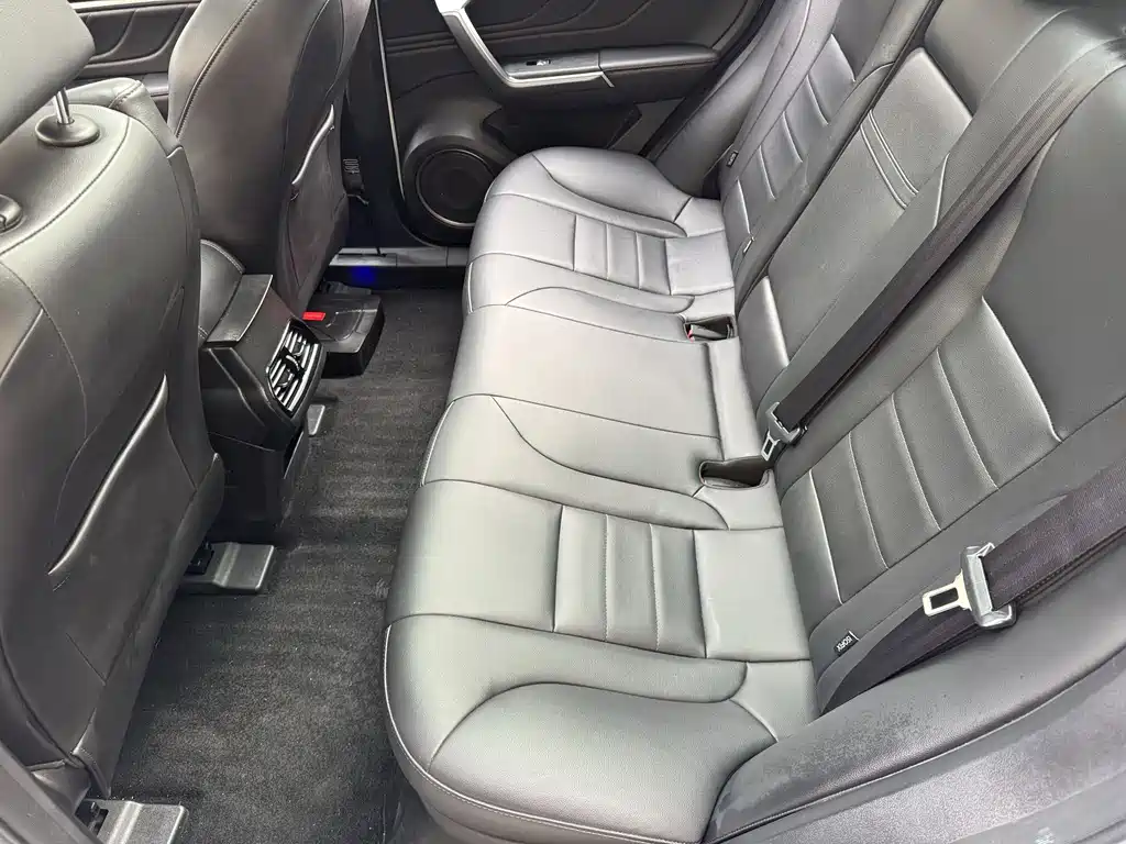 WEI PAI WEI BRAND VV5