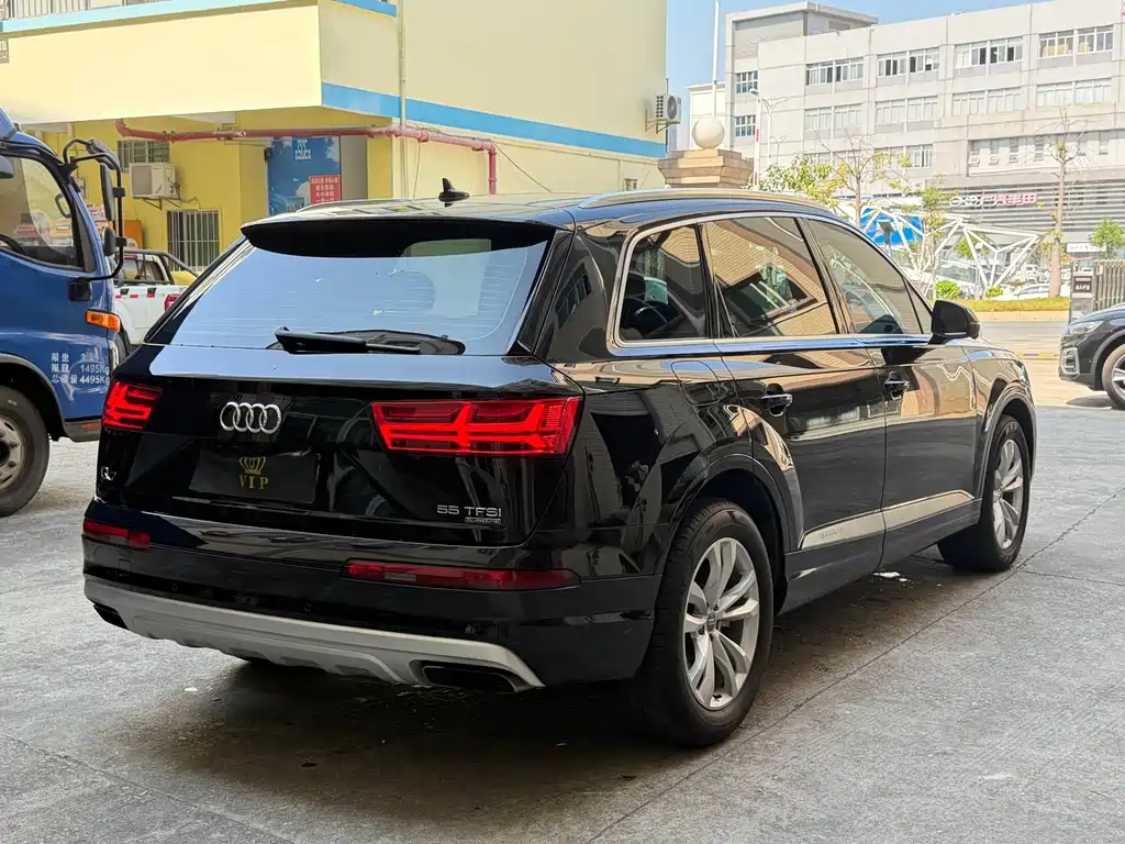 Audi Q7 — миниатюра 14