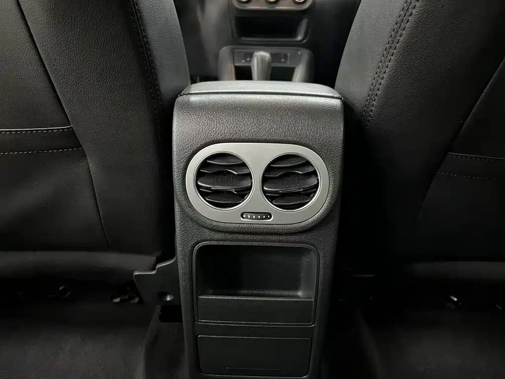 Volkswagen Tiguan — миниатюра 17