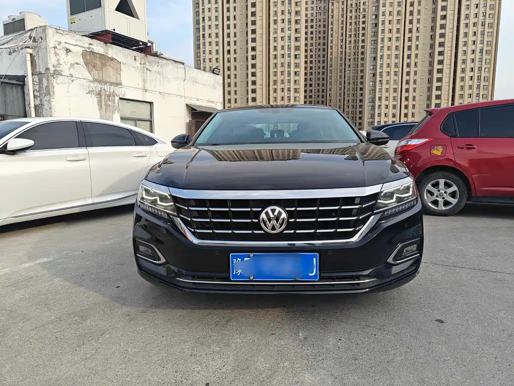 Volkswagen Passat 2019 380TSI Luxury VI