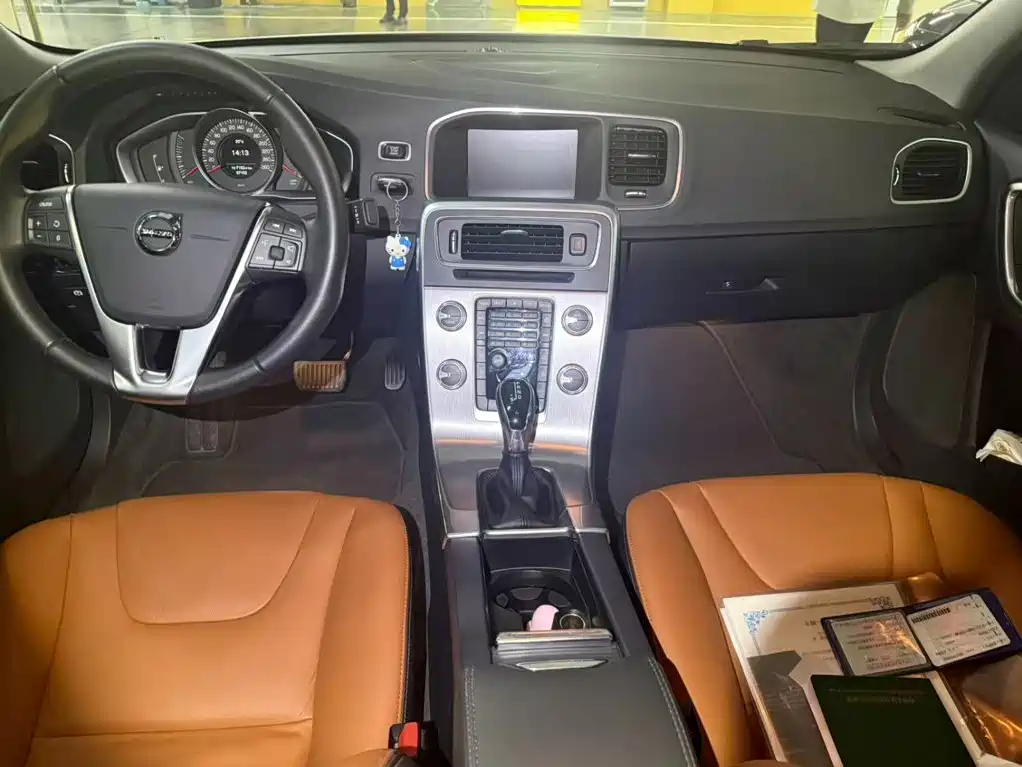 Volvo S60 — миниатюра 10