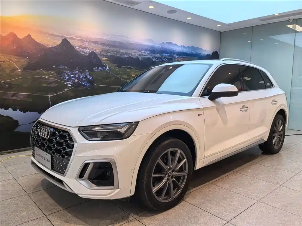 Audi Q5L 2022
