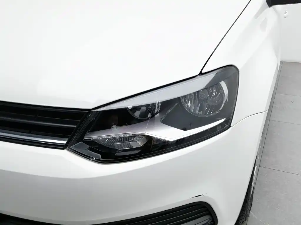 Volkswagen Polo — миниатюра 7