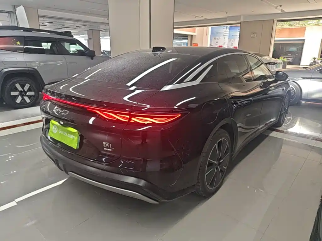BYD Han L 2025 DM-i 200KM Flagship