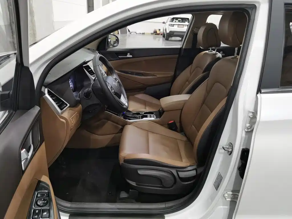 Hyundai Tucson — миниатюра 10