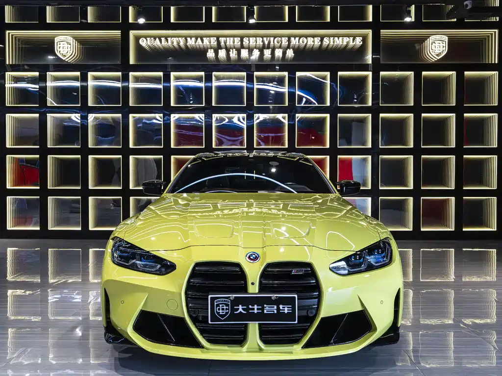 BMW M4 2022 M4