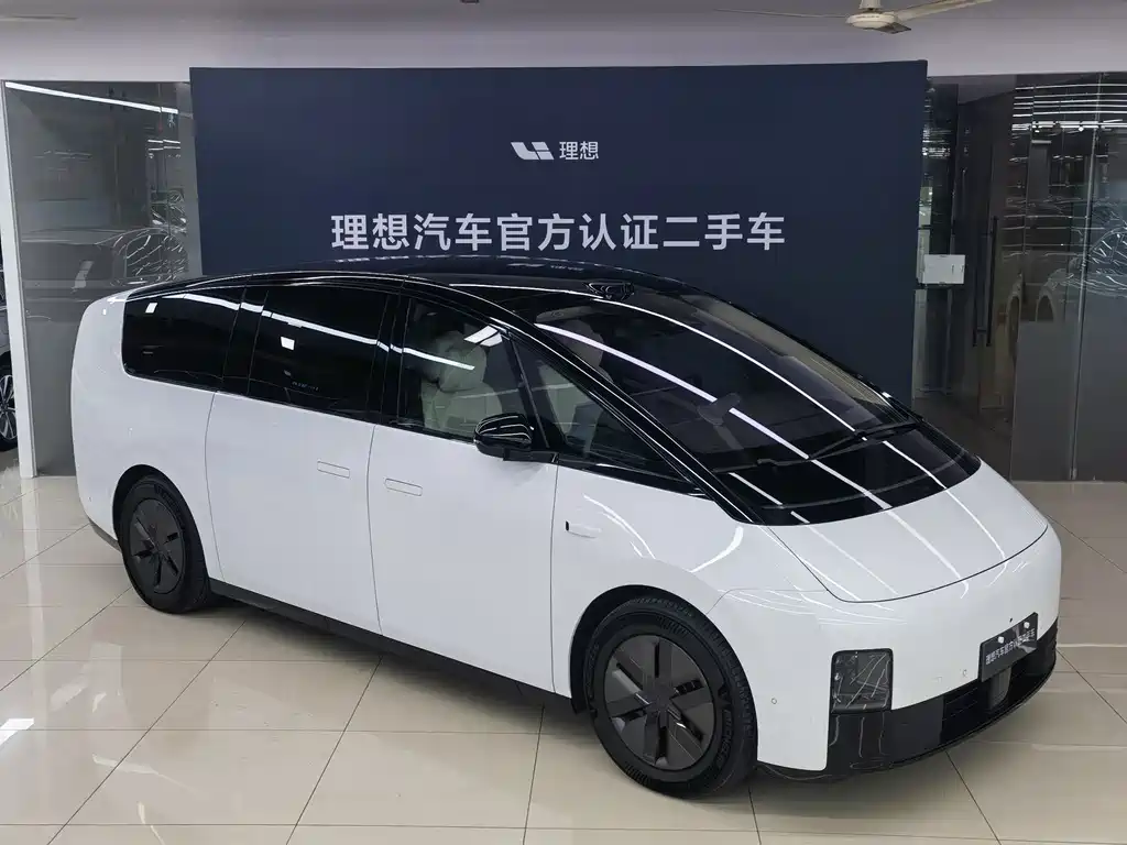 Li Auto MEGA 2025 Home
