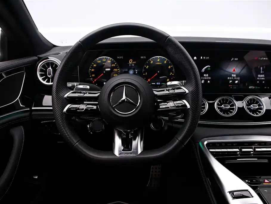 MERCEDES-BENZ AMG GT