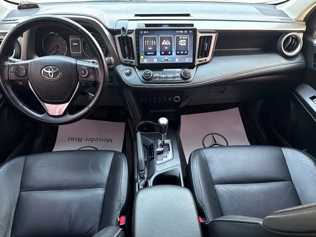 Toyota RAV4 — миниатюра 17