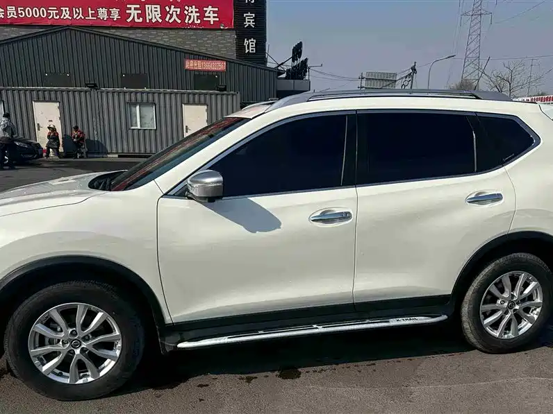 NISSAN QIJUN