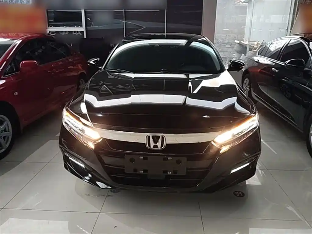 Honda Accord 2018 2.0L VI
