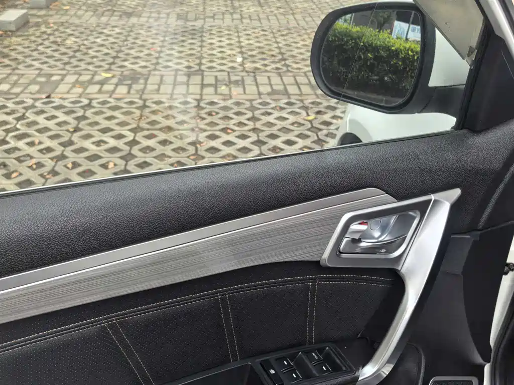 GEELY AUTOMOBILE VISION X6